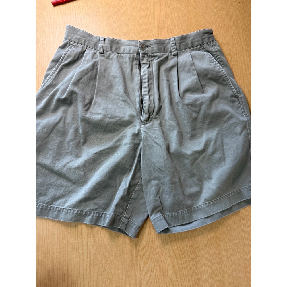 Claiborne Mens Pleated Chino Shorts 34 Olive Green Grey Cotton Twill Casual 7in